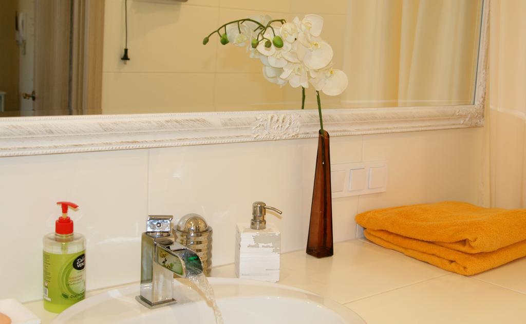 Studio Luxe On Victory Street In The City Center Винница Экстерьер фото